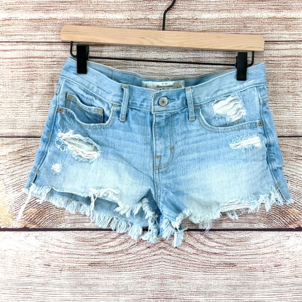 Abercrombie and Fitch cut off distressed shorts